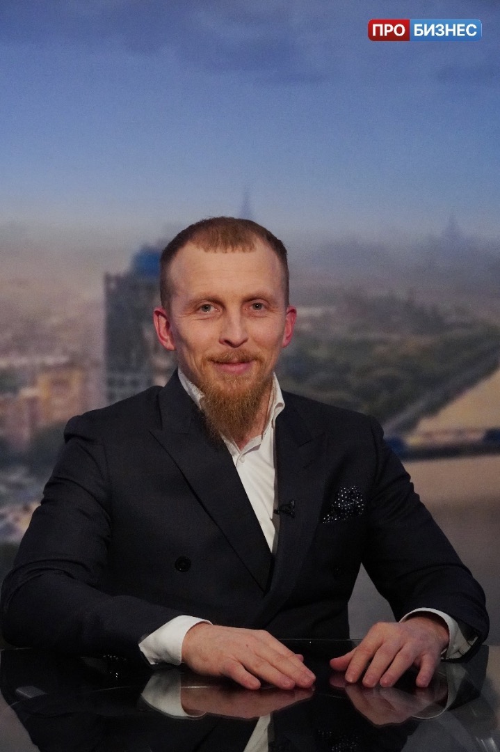Герой программы Денис Хорошко, директор Клиники «Proдвижение».